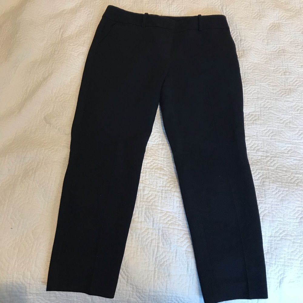 Ann Taylor navy cropped pants Sz 12